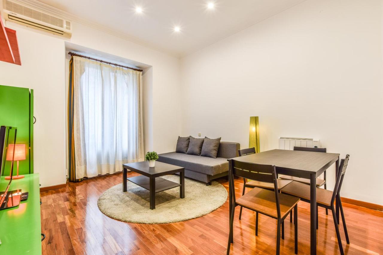 Apartamento Puente De Segovia Apartment มาดริด ภายนอก รูปภาพ