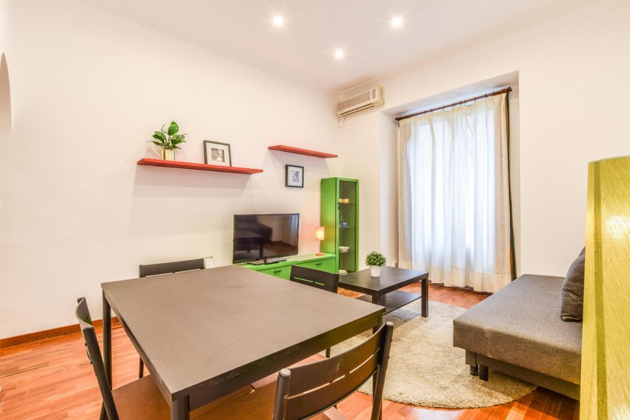 Apartamento Puente De Segovia Apartment มาดริด ภายนอก รูปภาพ