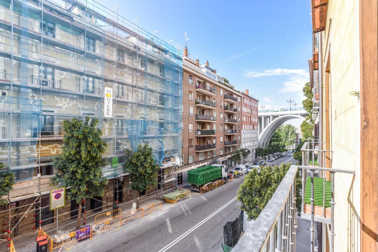 Apartamento Puente De Segovia Apartment มาดริด ภายนอก รูปภาพ