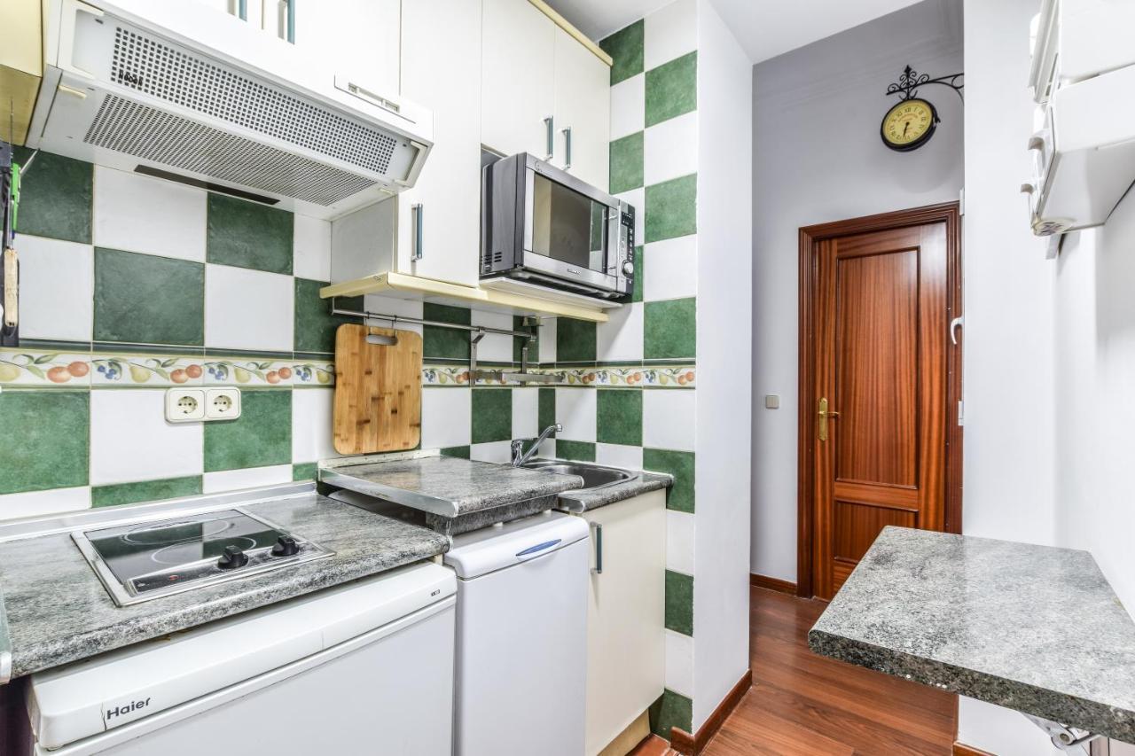 Apartamento Puente De Segovia Apartment มาดริด ภายนอก รูปภาพ