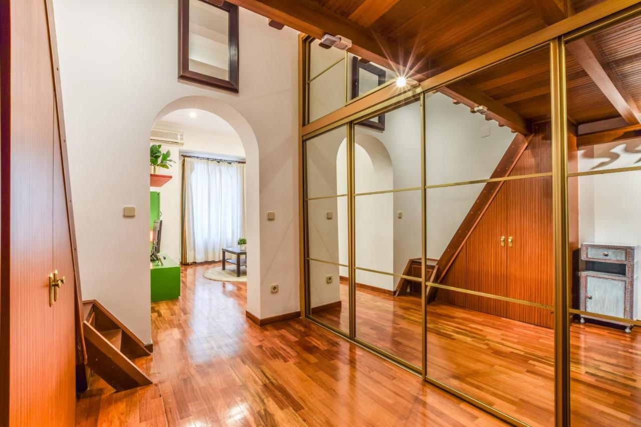 Apartamento Puente De Segovia Apartment มาดริด ภายนอก รูปภาพ