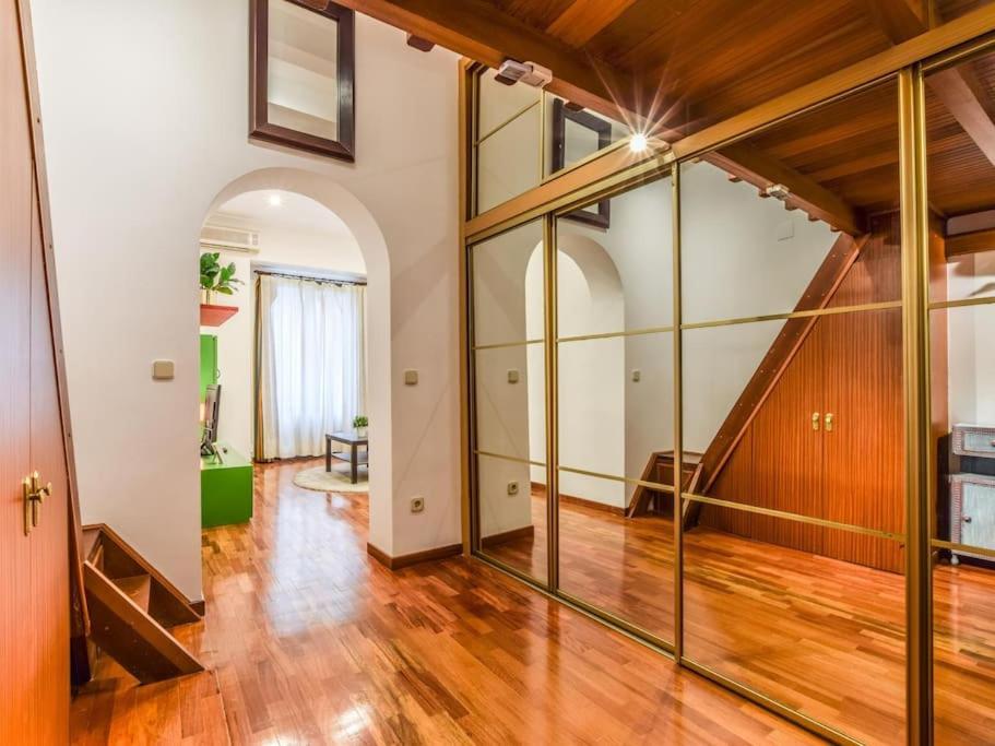 Apartamento Puente De Segovia Apartment มาดริด ภายนอก รูปภาพ